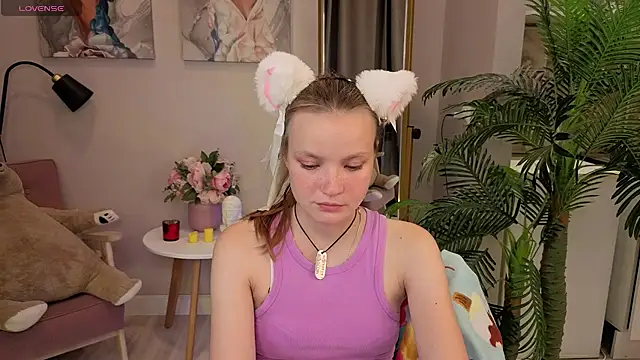 Ginger Emma online show from September 2025 09:16:02 PM