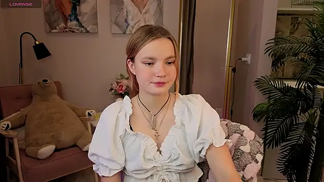 Ginger Emma online show from October 2025 08:38:02 PM