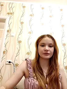 Ginger Emma online show from November 2025 08:43:01 PM