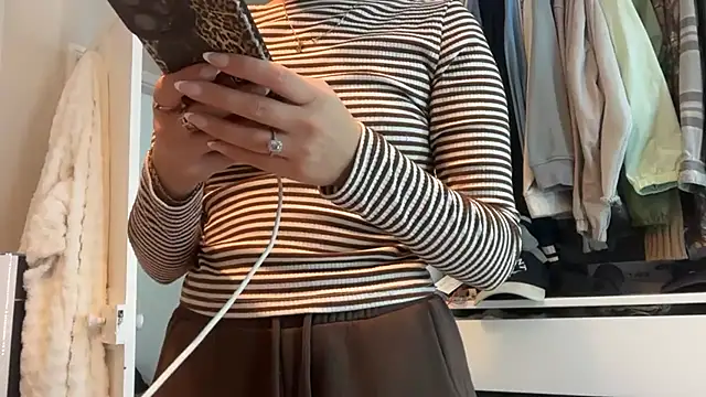 KayleeBella online show from March 2026 08:04:01 PM