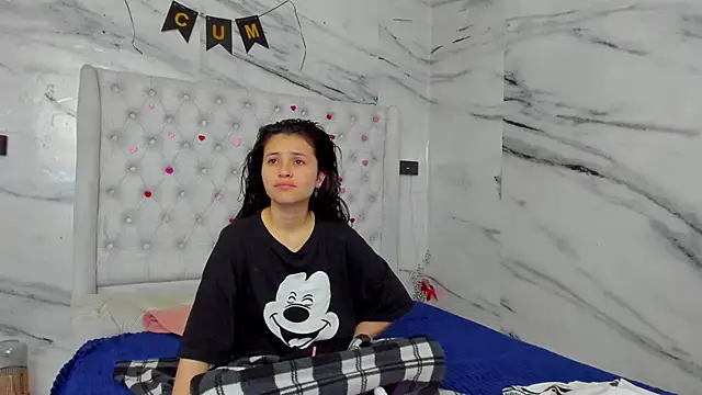 Ari and Storm online show from May 2026 01:39:01 PM