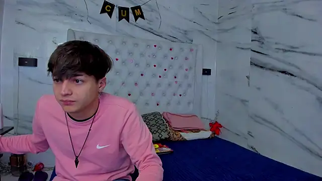 Ari and Storm online show from May 2026 01:49:02 PM