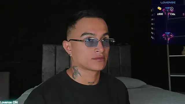 LiamDeep online show from May 2026 08:04:02 PM