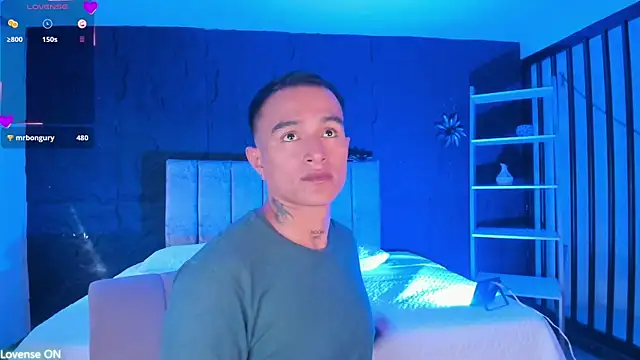 LiamDeep online show from May 2026 08:05:01 PM