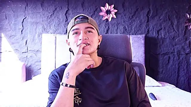 LiamDeep online show from July 2026 08:44:02 PM