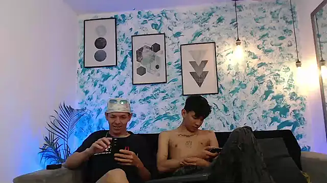 Snapshot of Marcus_and_Tony chatting on September 2025 04:37:02 AM Marcus and Tony online show from September 2025 04:37:02 AM