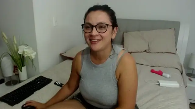 sophie lopez1 online show from December 2025 03:46:02 AM