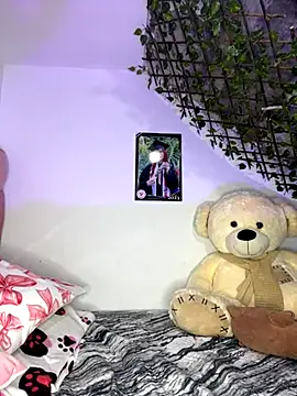 Snapshot of Melody_rouxxx chatting on October 2025 11:36:02 PM Melody rouxxx online show from October 2025 11:36:02 PM