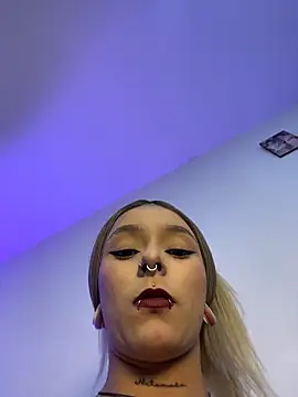 SkyThompson online show from November 2025 04:14:02 AM