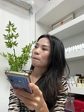 Snapshot of Baby-mmm chatting on November 2025 01:32:01 PM Baby-mmm online show from November 2025 01:32:01 PM