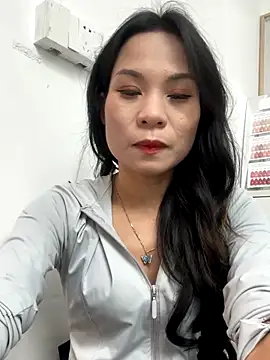 Snapshot of Baby-mmm chatting on November 2025 05:40:02 AM Baby-mmm online show from November 2025 05:40:02 AM