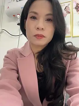 Snapshot of Baby-mmm chatting on November 2025 04:55:01 AM Baby-mmm online show from November 2025 04:55:01 AM