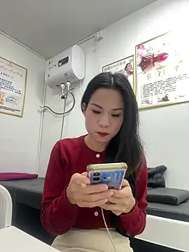 Snapshot of Baby-mmm chatting on November 2025 11:46:02 AM Baby-mmm online show from November 2025 11:46:02 AM