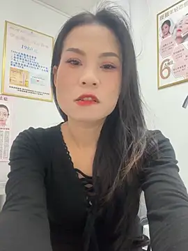 Snapshot of Baby-mmm chatting on December 2025 12:33:02 PM Baby-mmm online show from December 2025 12:33:02 PM