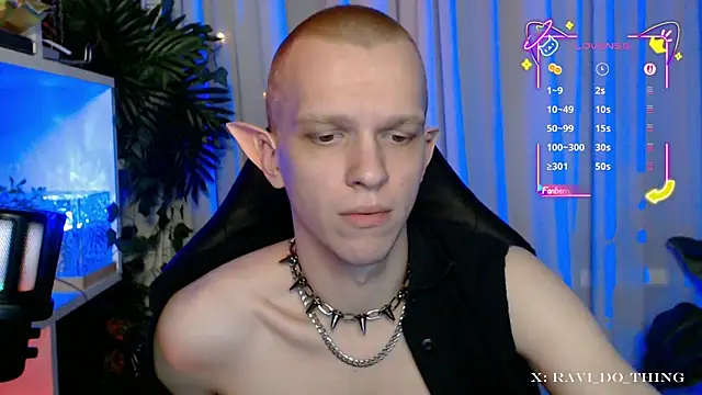 Snapshot of frozen_boy chatting on November 2025 08:08:01 PM frozen boy online show from November 2025 08:08:01 PM