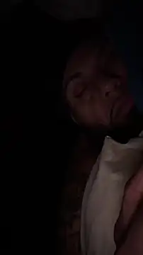 Snapshot of Lunablu13 chatting on December 2025 04:39:02 AM Lunablu13 online show from December 2025 04:39:02 AM