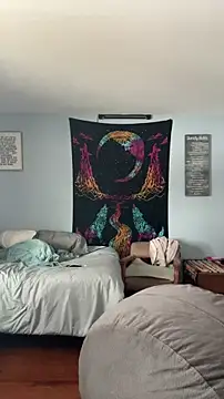 Snapshot of Lunablu13 chatting on December 2025 04:44:01 PM Lunablu13 online show from December 2025 04:44:01 PM