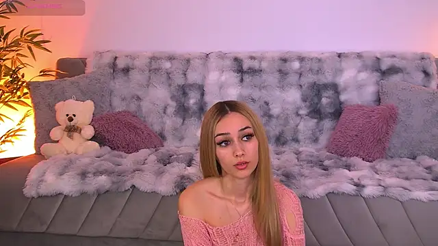 AmyKent  online show from May 2026 04:25:01 PM