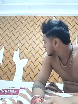 Snapshot of romantic_couple1 chatting on October 2025 05:26:02 AM romantic couple1 online show from October 2025 05:26:02 AM