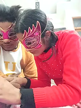 Snapshot of romantic_couple1 chatting on November 2025 02:00:02 AM romantic couple1 online show from November 2025 02:00:02 AM