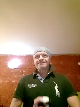 Snapshot of Kuba_Gd chatting on November 2025 12:15:02 PM Kuba Gd online show from November 2025 12:15:02 PM