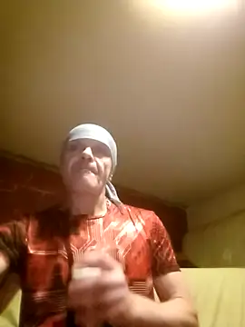 Snapshot of Kuba_Gd chatting on December 2025 03:29:02 PM Kuba Gd online show from December 2025 03:29:02 PM