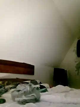 Snapshot of Kuba_Gd chatting on February 2026 12:42:01 AM Kuba Gd online show from February 2026 12:42:01 AM