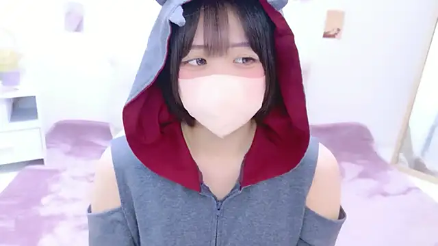 Snapshot of Hinata_Sun chatting on June 2026 12:39:01 PM Hinata Sun online show from June 2026 12:39:01 PM