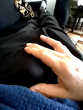 DjArroyo 01 online show from September 2025 03:48:01 PM