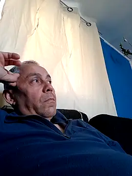 DjArroyo 01 online show from September 2025 09:30:01 PM