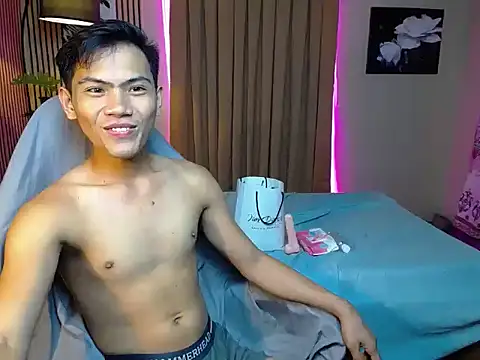 alex cummer online show from September 2025 11:32:02 AM