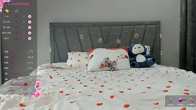 Snapshot of qimiiqo chatting on October 2025 06:19:02 PM qimiiqo online show from October 2025 06:19:02 PM