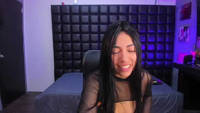 ashlyy sweet  online show from April 2026 03:01:02 PM