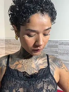 Snapshot of xbigpeach chatting on January 2026 02:38:02 AM xbigpeach online show from January 2026 02:38:02 AM