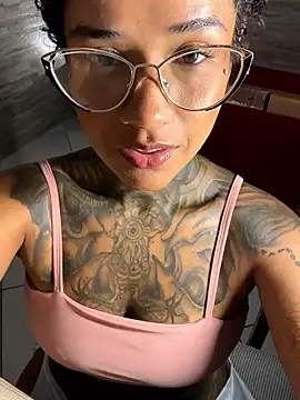 Snapshot of xbigpeach chatting on January 2026 11:09:02 PM xbigpeach online show from January 2026 11:09:02 PM