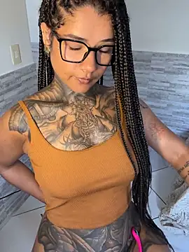 Snapshot of xbigpeach chatting on February 2026 02:10:02 PM xbigpeach online show from February 2026 02:10:02 PM