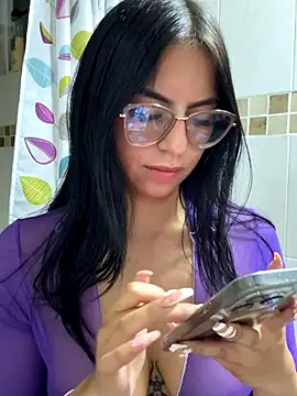 Snapshot of Clawd_hot chatting on December 2025 01:33:02 AM Clawd hot online show from December 2025 01:33:02 AM