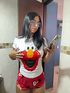 Snapshot of Clawd_hot chatting on January 2026 02:11:01 PM Clawd hot online show from January 2026 02:11:01 PM