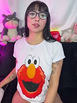 Snapshot of Clawd_hot chatting on April 2026 05:07:01 PM Clawd hot online show from April 2026 05:07:01 PM