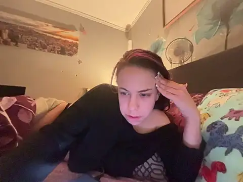 Snapshot of Vaua089 chatting on February 2026 05:12:01 AM Vaua089 online show from February 2026 05:12:01 AM