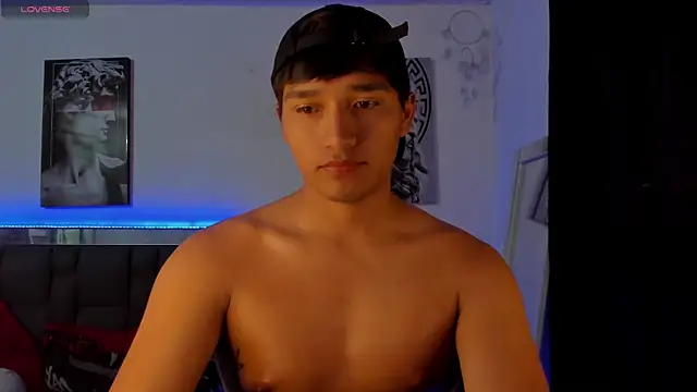 Snapshot of mateo-Esposito chatting on October 2025 11:05:02 PM mateo-Esposito online show from October 2025 11:05:02 PM