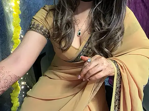 Snapshot of YoursSuku chatting on October 2025 06:19:02 PM YoursSuku online show from October 2025 06:19:02 PM