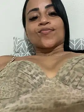 Katianesantos online show from October 2025 10:08:01 PM