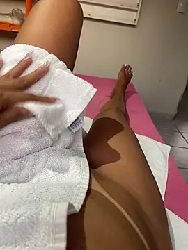 Katianesantos online show from February 2026 08:31:01 AM