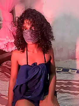 LarkingNewel online show from March 2026 11:49:01 AM