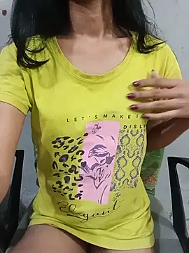 Daizy Shah online show from May 2026 06:26:01 PM