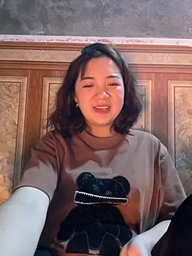 Lonnina online show from November 2025 03:01:01 PM