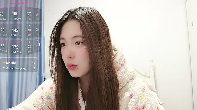 Snapshot of Luna_868 chatting on November 2025 04:40:02 PM Luna 868 online show from November 2025 04:40:02 PM