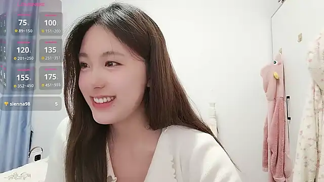 Snapshot of Luna_868 chatting on December 2025 05:18:02 PM Luna 868 online show from December 2025 05:18:02 PM