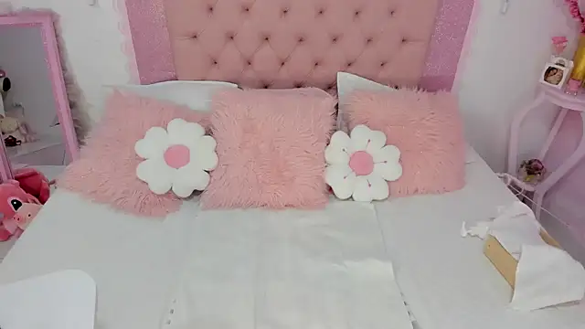 roxyswt online show from July 2026 12:31:02 AM
